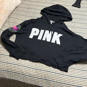 VS PINK cropped sweatshirt